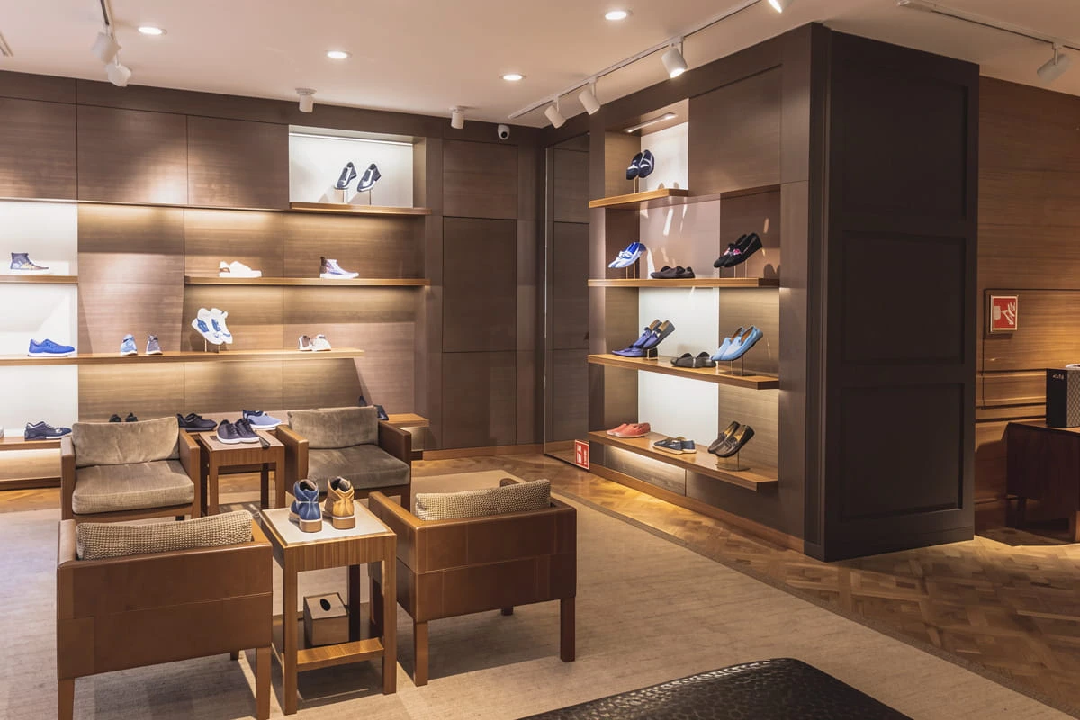 4 Store Display Tips to Improve Your Sales